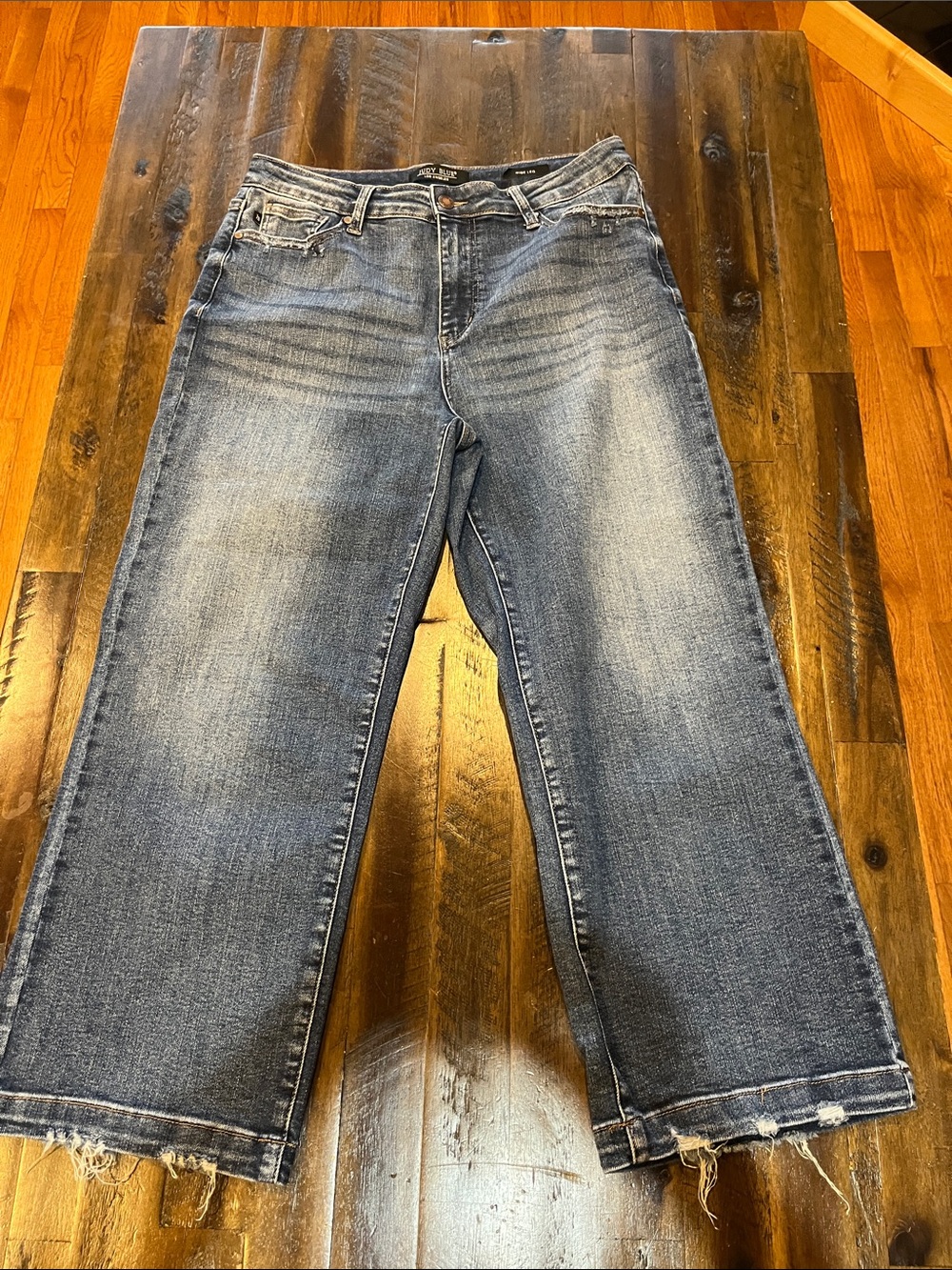 Judy Blue wide leg Jeans in Washed Blue